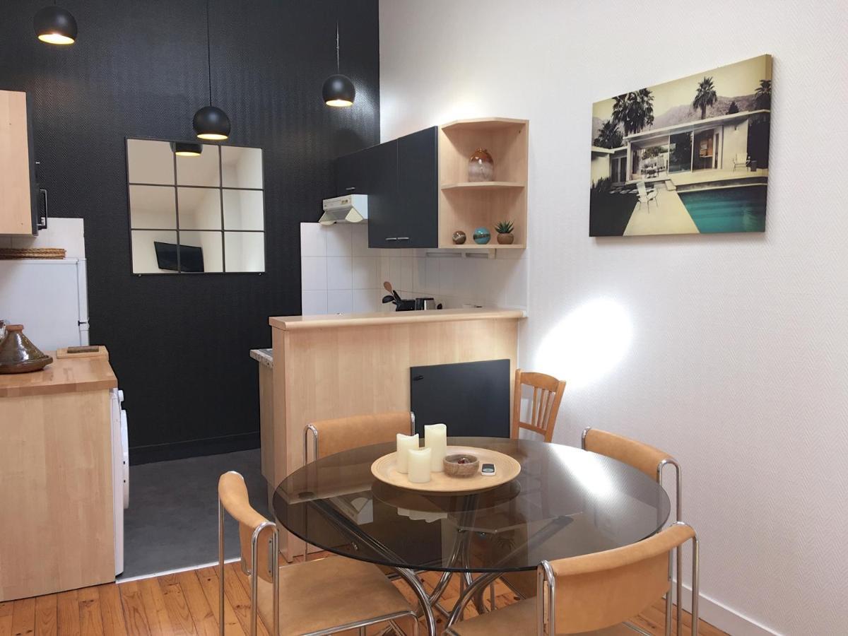 Hotel De Ville 3 Et Parking La Rochelle  Zewnętrze zdjęcie