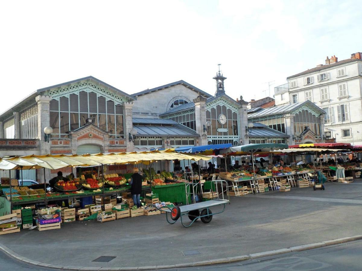 Hotel De Ville 3 Et Parking La Rochelle  Zewnętrze zdjęcie